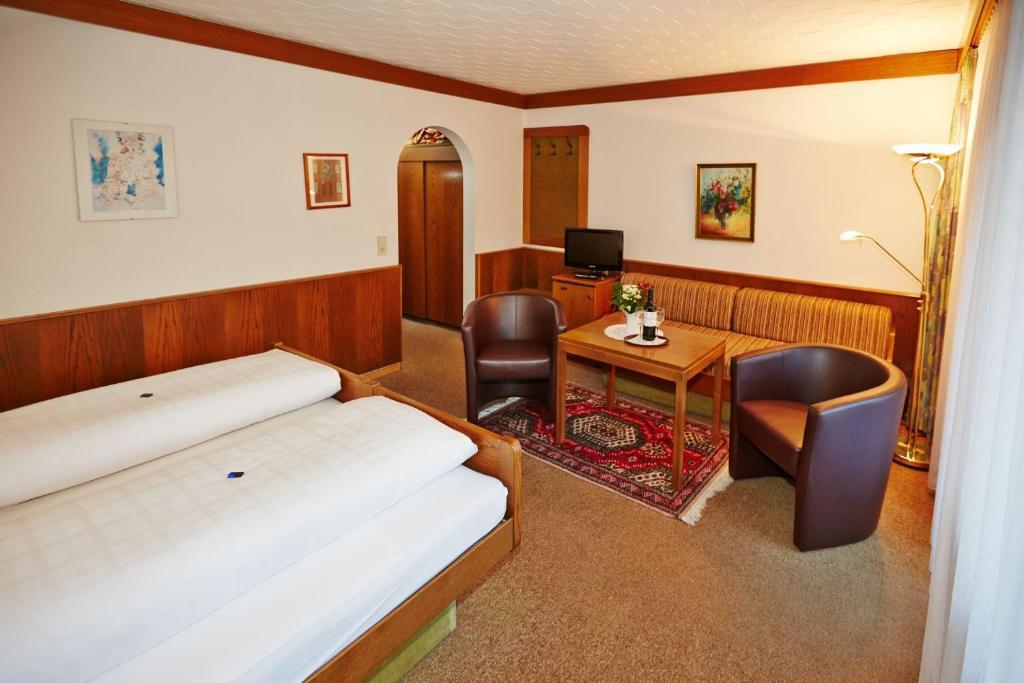 Hotel Markgraf Garni Bad Bellingen Exterior foto